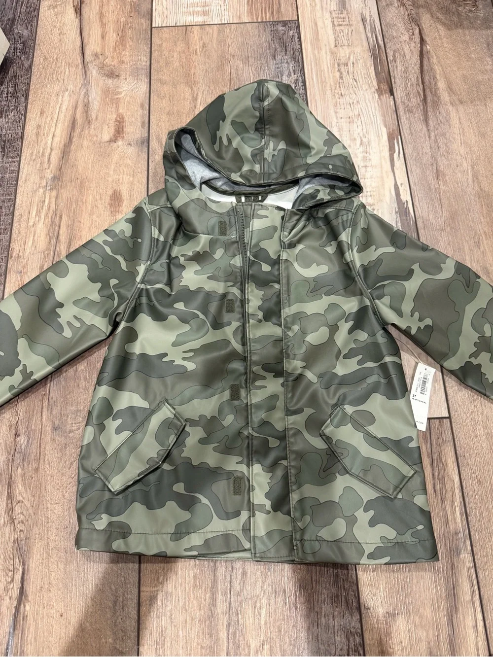 NEW! Old Navy Hooded Rain Coat Size 3T in Olive Camouflage Size 3T